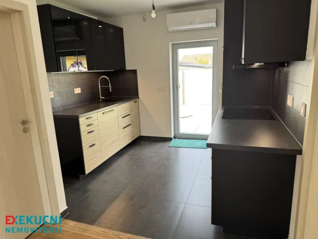 Prodej bytu 4+kk, Praha - Lochkov, K Lahovské, 99 m2