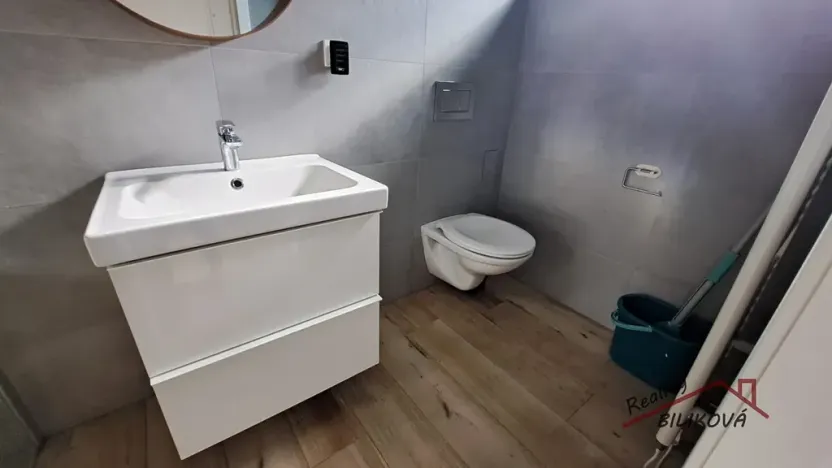 Pronájem atypického bytu, Brandýs nad Labem-Stará Boleslav, Dr. Jánského, 44 m2