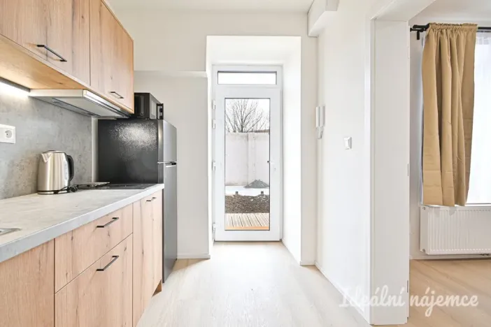 Pronájem bytu 1+1, Brno, Bubeníčkova, 25 m2