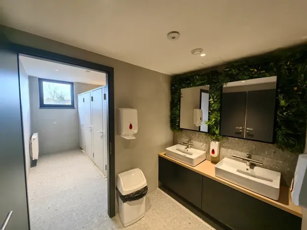 Pronájem kanceláře, Praha - Letňany, Beranových, 102 m2