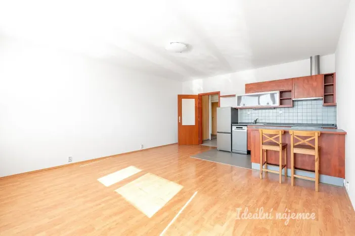 Pronájem bytu 1+kk, Praha - Stodůlky, Petržílkova, 43 m2