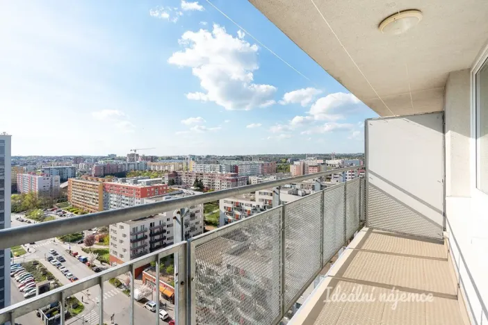 Pronájem bytu 1+kk, Praha - Stodůlky, Petržílkova, 43 m2