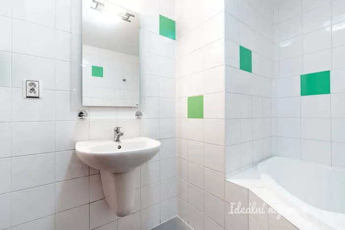 Pronájem bytu 1+kk, Praha - Stodůlky, Petržílkova, 43 m2