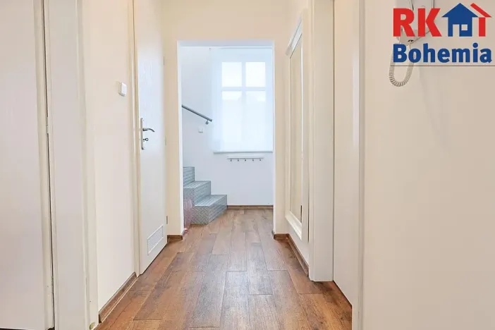 Pronájem bytu 4+1, Praha - Žižkov, Na Jarově, 122 m2