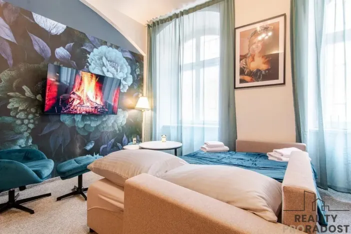 Pronájem bytu 2+kk, Praha, U půjčovny, 40 m2