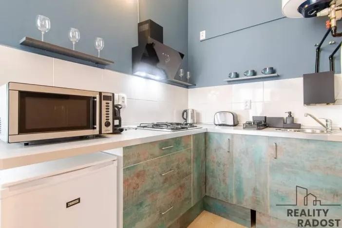 Pronájem bytu 2+kk, Praha, U půjčovny, 40 m2