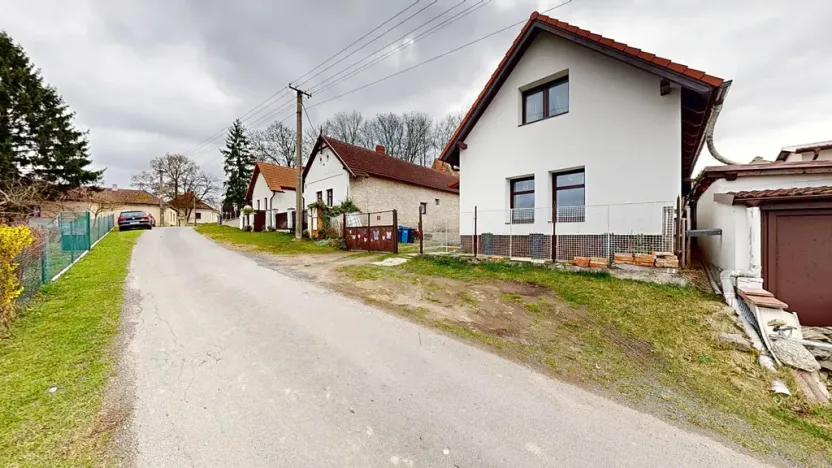 Prodej rodinného domu, Hradešín, 207 m2