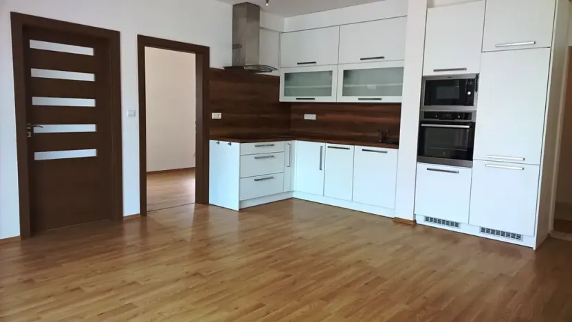 Pronájem bytu 3+kk, Praha - Čakovice, Bermanova, 56 m2