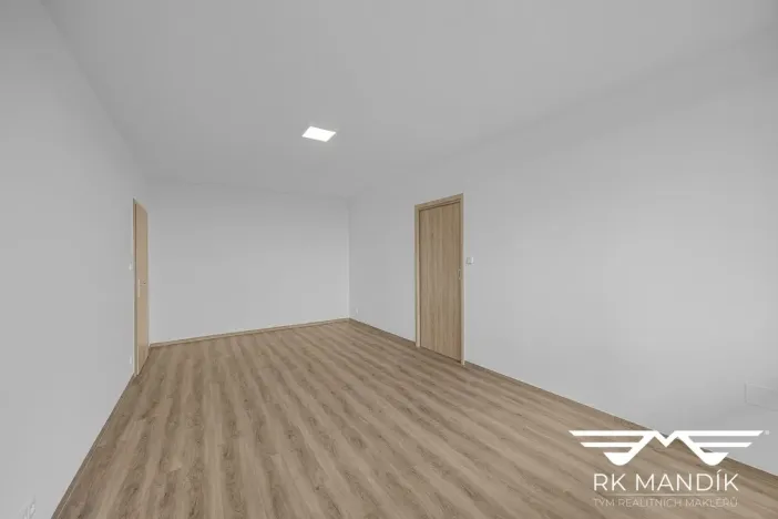 Pronájem bytu 3+1, Praha - Troja, Lublinská, 63 m2