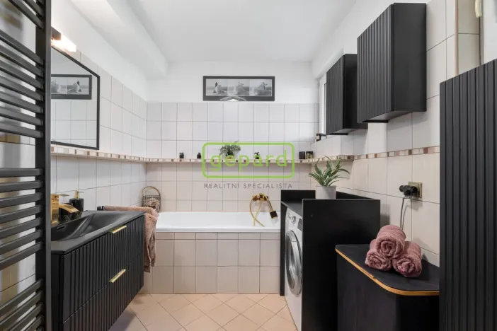 Prodej rodinného domu, Lety, Pod viničkou, 163 m2