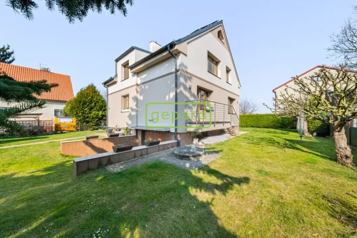 Prodej rodinného domu, Lety, Pod viničkou, 163 m2