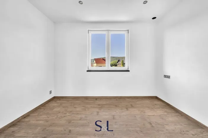 Pronájem bytu 4+kk, Nový Bor, 90 m2