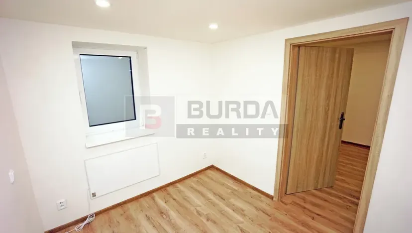 Pronájem bytu 2+kk, Neratovice, 35 m2