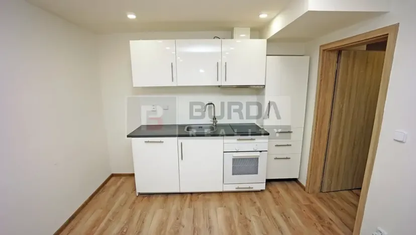 Pronájem bytu 2+kk, Neratovice, 35 m2