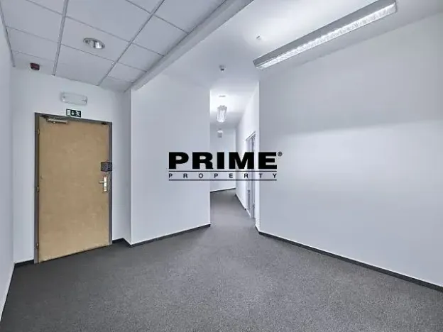 Pronájem kanceláře, Praha - Nové Město, Soukenická, 246 m2