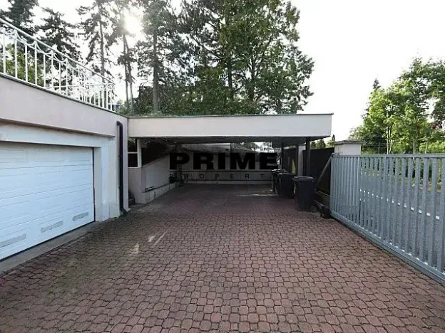 Pronájem kanceláře, Praha - Střešovice, Slunná, 270 m2