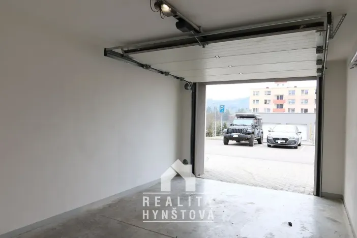 Pronájem garáže, Blansko, Nad Čertovkou, 19 m2