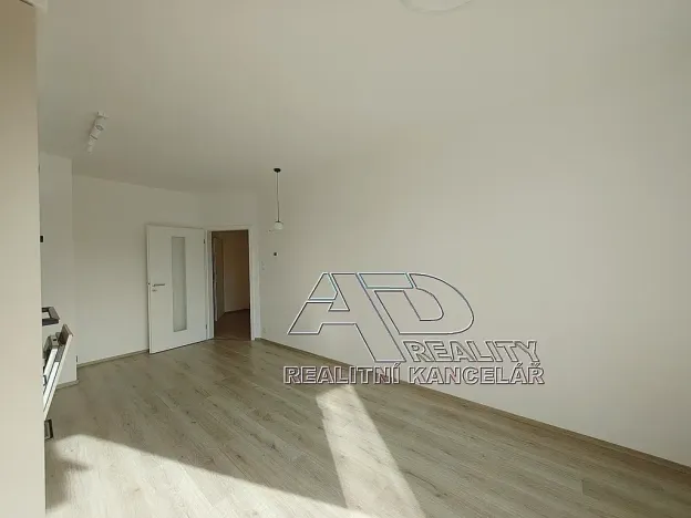 Pronájem bytu 1+kk, České Budějovice, Na Zlaté stoce, 28 m2