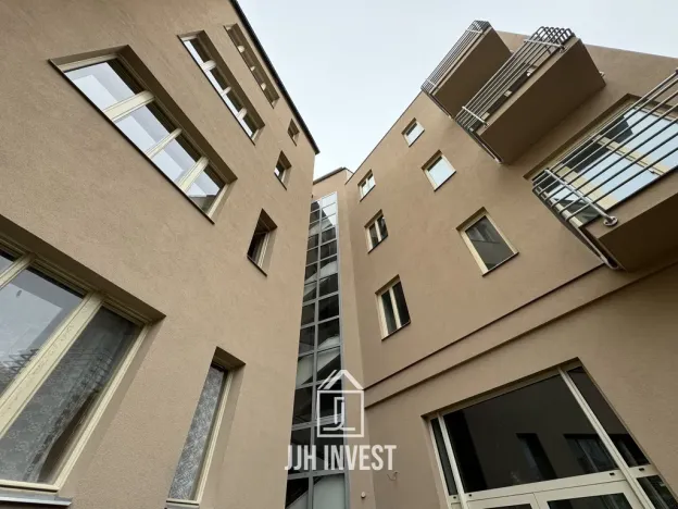 Pronájem bytu 1+kk, Poděbrady - Poděbrady II, nám. T.G.Masaryka, 45 m2