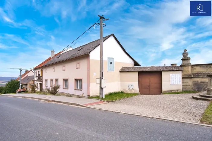 Prodej rodinného domu, Střílky, Hlavní, 166 m2