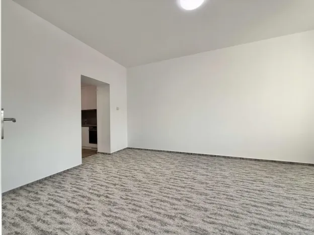 Pronájem bytu 2+1, Opava - Předměstí, Hviezdoslavova, 60 m2