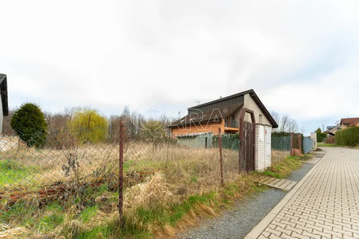 Pronájem komerčního pozemku, Dolní Břežany, Krátká, 585 m2