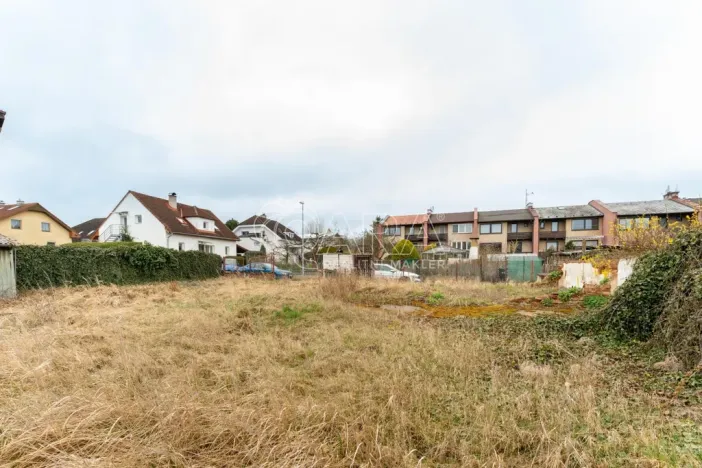 Pronájem komerčního pozemku, Dolní Břežany, Krátká, 585 m2