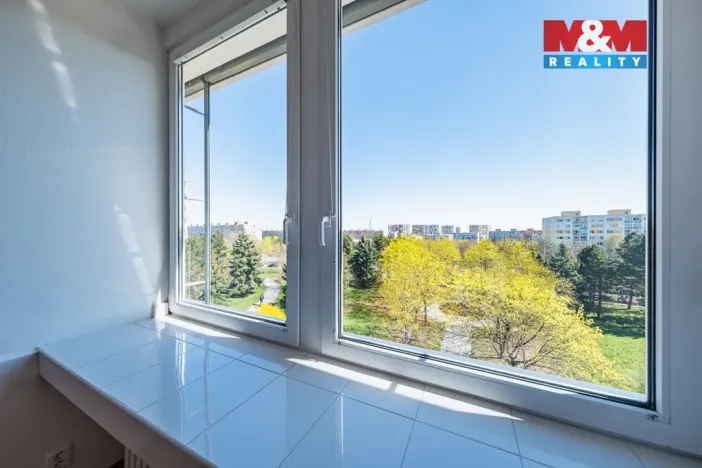 Pronájem obchodního prostoru, Praha - Petrovice, Ohmova, 14 m2