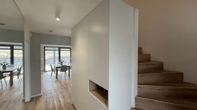 Prodej rodinného domu, Panenské Břežany, Nad Svatou Annou, 184 m2