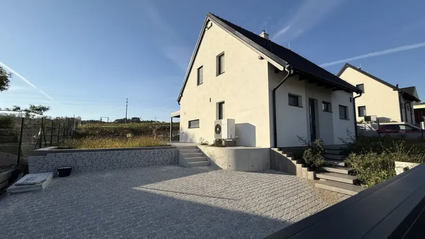 Prodej rodinného domu, Panenské Břežany, Nad Svatou Annou, 174 m2