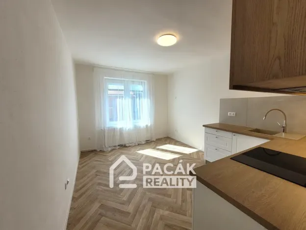 Pronájem bytu 3+kk, Olomouc - Holice, Hanácká, 68 m2