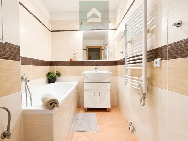 Prodej bytu 3+1, Plzeň - Lobzy, Dlouhá, 76 m2