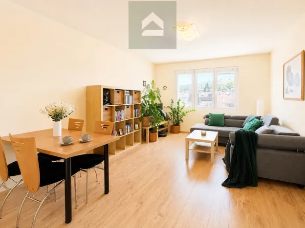Prodej bytu 3+1, Plzeň - Lobzy, Dlouhá, 77 m2