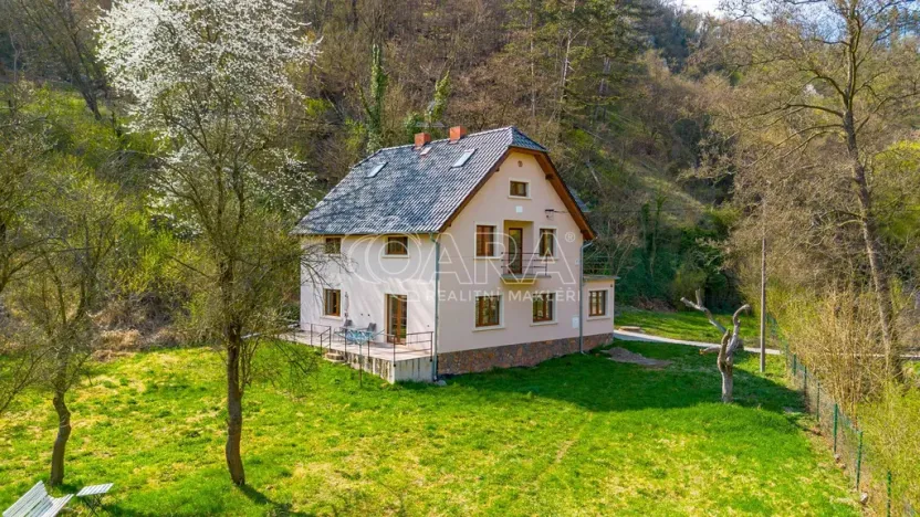 Prodej rodinného domu, Beroun - Beroun-Hostim, Ke Svatému Jánu, 182 m2