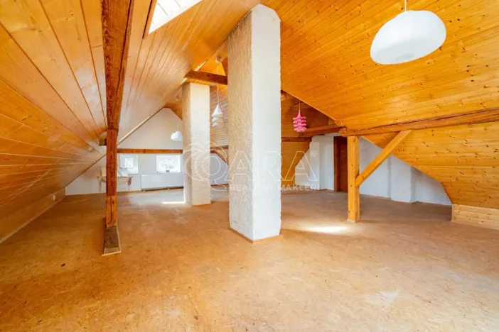 Prodej bytu 4+1, Beroun - Beroun-Hostim, Ke Svatému Jánu, 182 m2