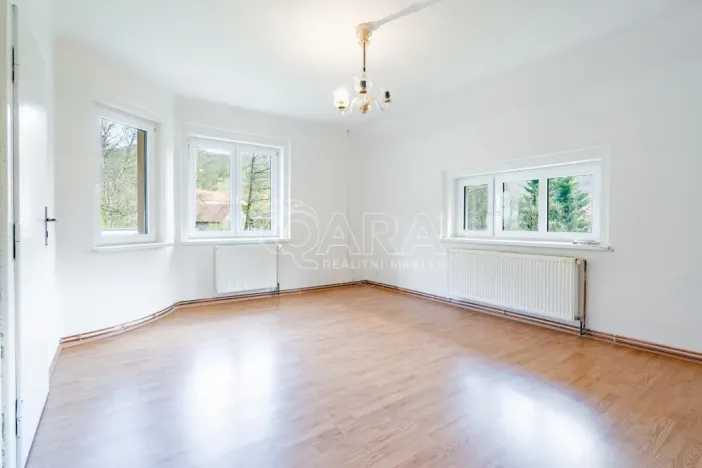 Prodej bytu 4+1, Beroun - Beroun-Hostim, Ke Svatému Jánu, 182 m2