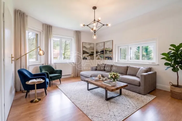 Prodej bytu 4+1, Beroun - Beroun-Hostim, Ke Svatému Jánu, 182 m2