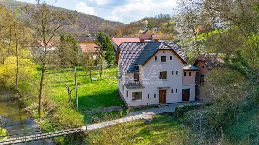 Prodej rodinného domu, Beroun - Beroun-Hostim, Ke Svatému Jánu, 312 m2