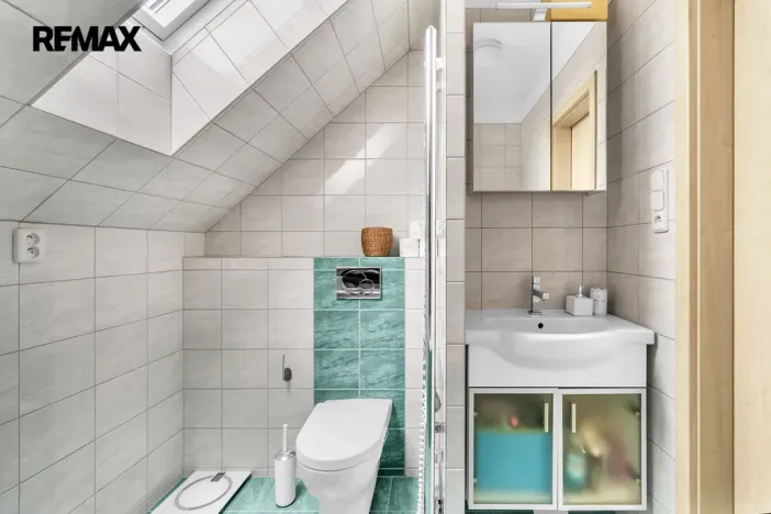 Prodej bytu 4+kk, Strančice, Náměstí Emila Kolbena, 108 m2