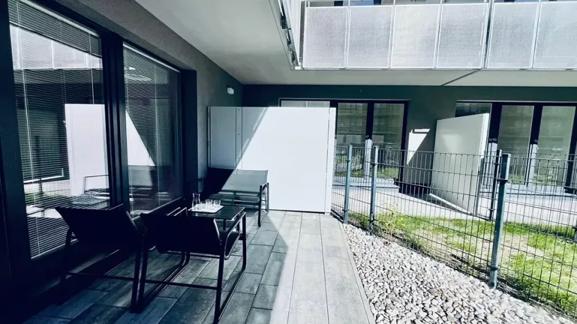 Pronájem bytu 1+kk, Praha - Vysočany, Gerstelova, 41 m2