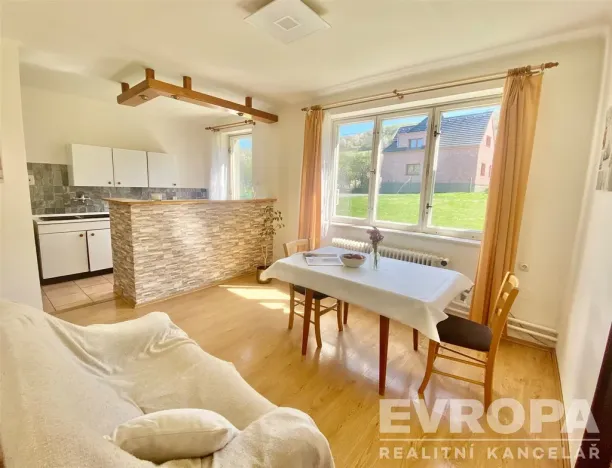 Prodej bytu 4+kk, Stříbrná Skalice, U Hřiště, 73 m2