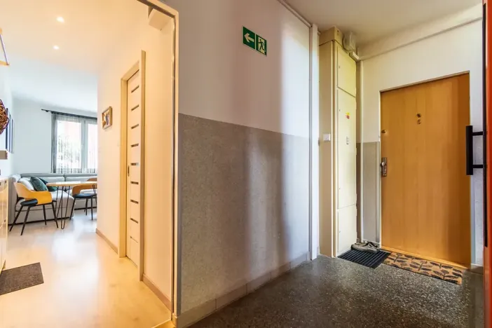 Pronájem bytu 2+kk, Praha - Kamýk, Zárubova, 39 m2