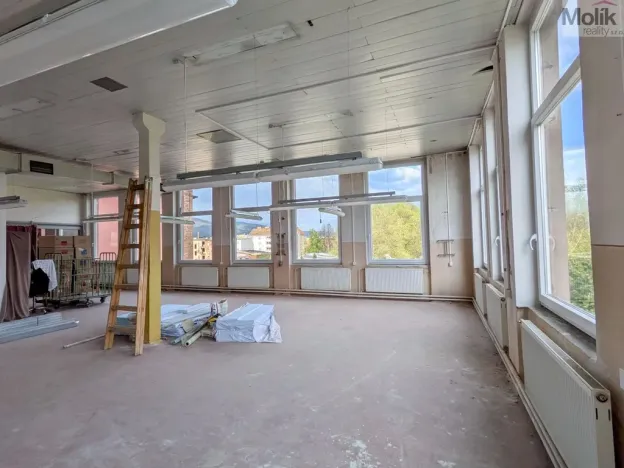 Pronájem výrobních prostor, Teplice - Trnovany, Thámova, 110 m2
