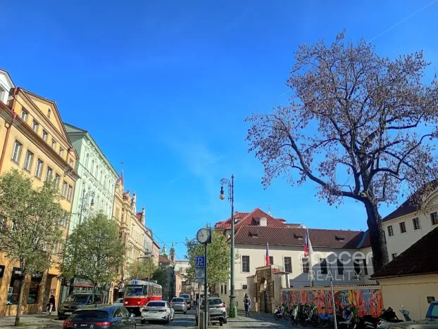 Pronájem bytu 2+kk, Praha - Malá Strana, Všehrdova, 65 m2