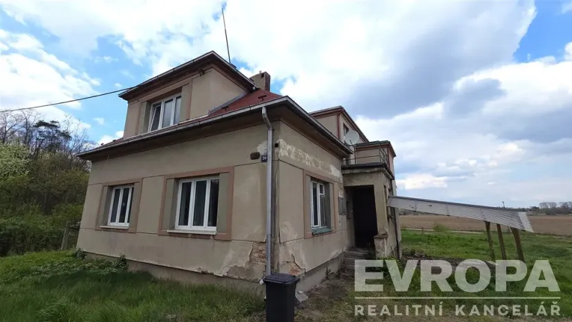 Prodej rodinného domu, Sezemice - Počaply, 150 m2