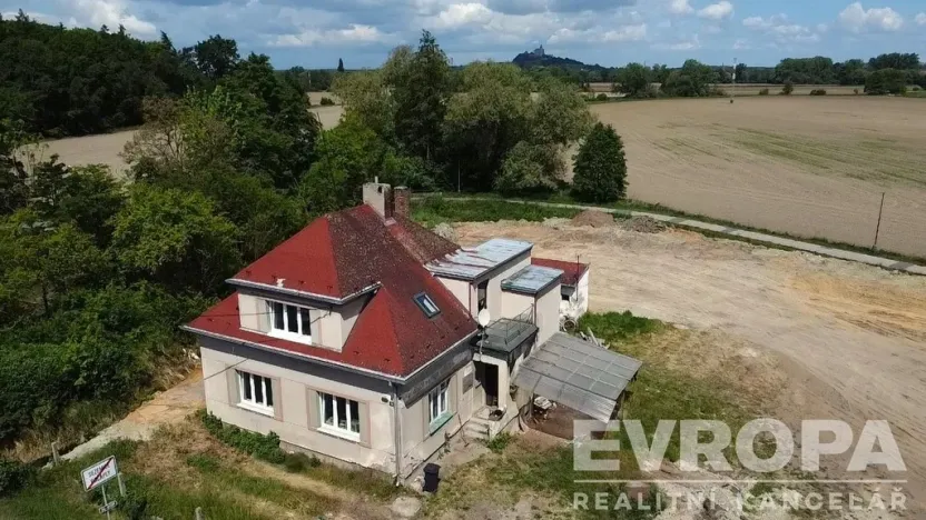 Prodej rodinného domu, Sezemice - Počaply, 150 m2