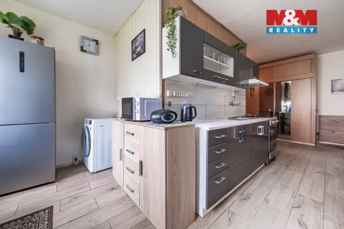 Prodej bytu 2+1, Chomutov, Skalková, 61 m2