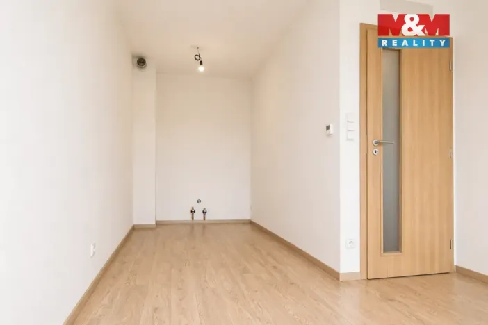 Prodej bytu 2+kk, Lázně Bělohrad, Zámecká, 46 m2