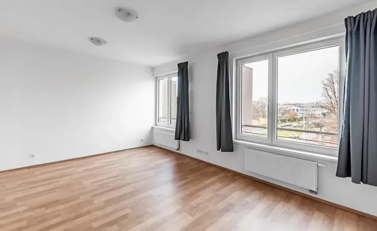 Pronájem bytu 1+kk, Družec, Na Maninách, 41 m2