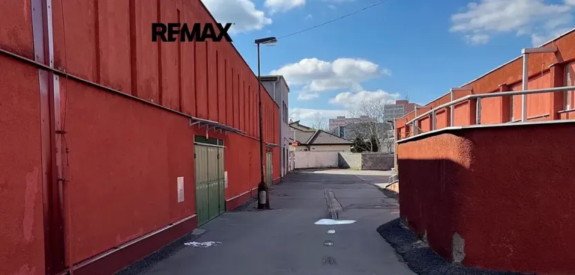 Pronájem garáže, Kladno, Bellevue, 17 m2